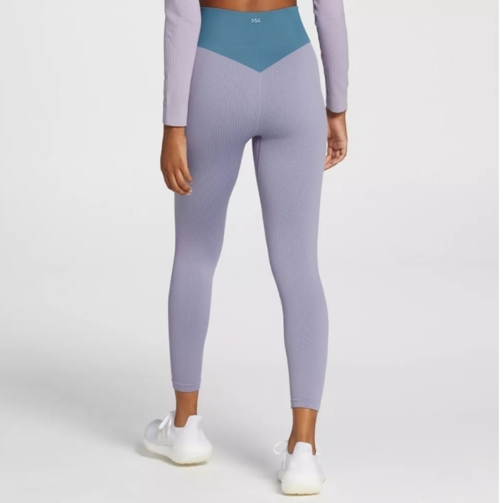 Dsg X TWITCH + ALLISON Women's Seamless Iridescent Legging - Picture 6 of 7